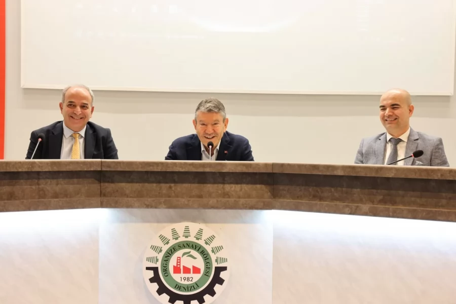 PAÜ’LÜ ÖĞRENCİLER, DENİZLİ OSB YÖNETİM KURULU BAŞKANI DERYA BALTALI İLE BULUŞTU